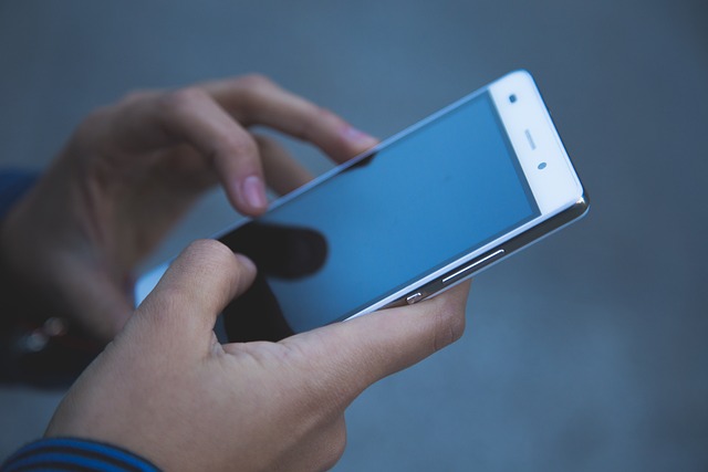 Usamljenost među milenijalcima u Srbiji: 29% prijavljuje poboljšanje mentalnog zdravlja zahvaljujući digitalnim prijateljstvima