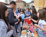 Uskršnji vašar u prokupačkoj školi OŠ Nikodije Stojanović Tatko - okupljanje i zajedništvo
