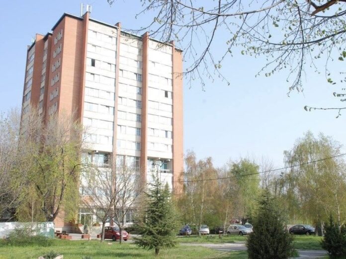 Usluge, telefoni, neograničeni minuti i 1,25 miliona dinara – niški Studentski centar traži mobilnog operatera