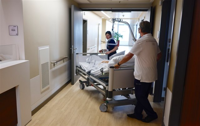 Uspeh srpskih lekara: Obavljena prva transplantacija bubrega u Tiršovoj
