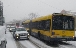 
					Usporen saobraćaj zbog zimskih uslova 
					
									