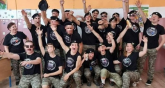 Ustašluk u Hrvatskoj – maturanti u crnim uniformama salutiraju, profesorka oduševljena FOTO