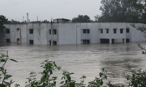 Uzbuna i na Kosovu! Izlile Sitnica i Lab, domaćinstva i obradive površine poplavljeni! (FOTO)