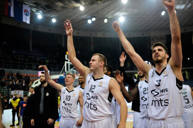 Raspoloženi Partizan nastavio seriju – osvojeno Novo Mesto za 16. trijumf
