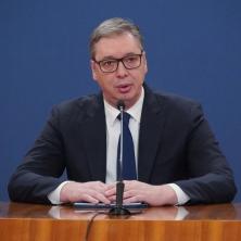 REKLI SU DA SAM DILER DROGE I SARADNIK FILIPA KORAĆA Vučić raskrinkao Marinike laži: Slučajno je na slici predsednik Kolumbije, a ne predsednik Srbije (VIDEO)