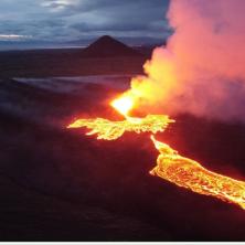 VANREDNO STANJE NA ISLANDU: Za 48 sati registrovano preko 2000 zemljotresa, naređena evakuacija, očekuje se erupcija! (VIDEO)