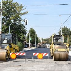 VAŽNO OBAVEŠTENJE ZA GRAĐANE: Rekonstruiše se Ugrinovačka ulica, završetak radova do sredine avgusta (FOTO)