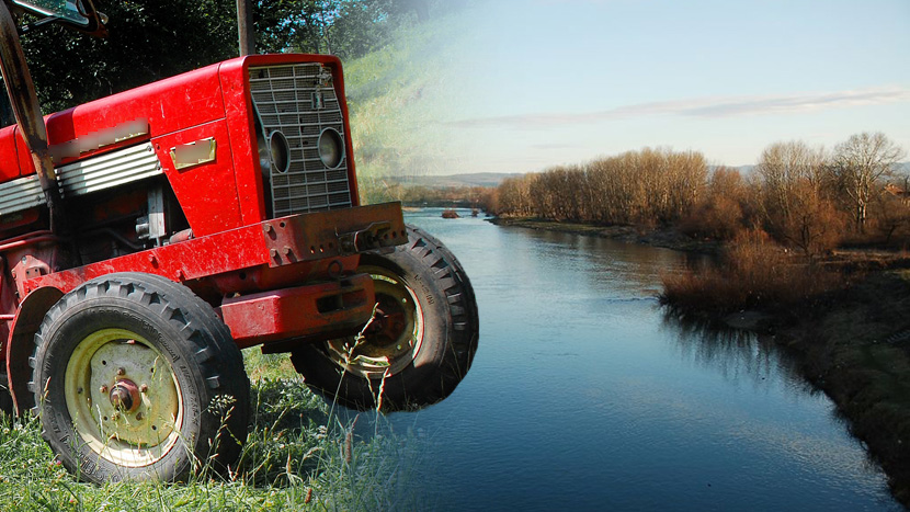 VELIKA NESREĆA U PARAĆINU: Čovek traktorom upao u Moravu