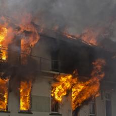 VELIKA TRAGEDIJA U MOSKVI: Požar progutao zgradu, dvoje dece nastradalo, policija ispituje uzrok