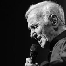 VELIKA TUGA: Preminuo čuveni francuski pevač Šarl Aznavur