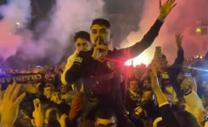 VELIKI POVRATAK U ELITU: Hiljade ljudi slavi na ulicama, Samsunspor u Superligi posle 11 godina! (VIDEO)