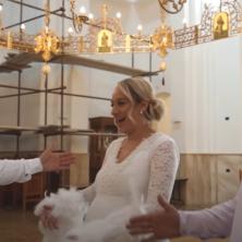 VENČALI SU SE POSLE ŠEST MESECI, ALI USLEDIO JE KRAH Naša voditeljka se zaljubila u studiju, a posle razvoda njen bivši je smuvao pevačicu