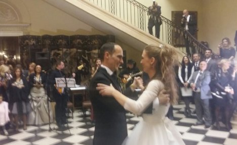 VENČANJE U BELOM DVORU: Ovako je izgledao prvi ples mladenaca princa Mihaila i princeze Ljubice