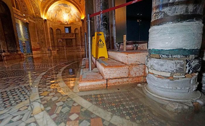 VIDEO: 11 mrtvih u nevremenu u Italiji, poplave oštetile Baziliku Svetog Marka