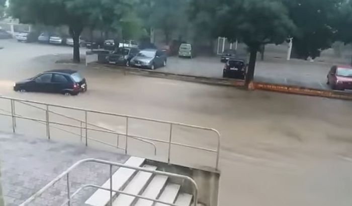 VIDEO: Crveni meteoalarm u Hrvatskoj, poplavljen Zadar