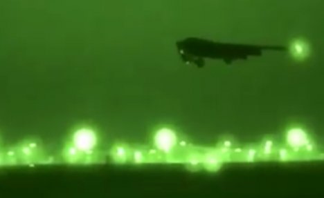 (VIDEO) DUH KOJI SEJE SMRT KRENUO NA TERORISTE: Pogledajte leteću zver koju su SAD poslale na ID!