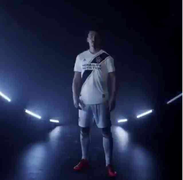 (VIDEO) GOTOVO JE: Zlatan Ibrahimović karijeru nastavlja preko bare!