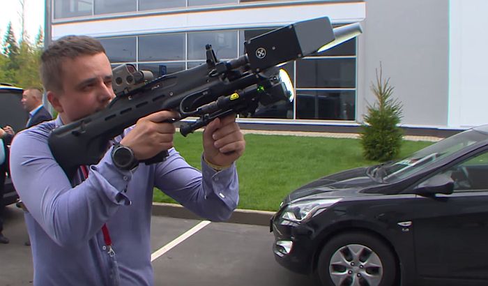 VIDEO: Kalašnjikov predstavio pušku protiv dronova, nije potrebna dozvola za nju