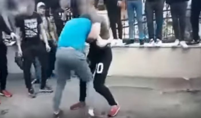 VIDEO: Masovna tuča srednjoškolaca u Zadru 