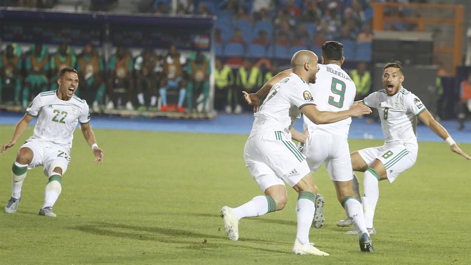 VIDEO: OVO se zove doček - ceo Alžir pozdravio prvaka