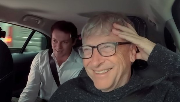 VIDEO: Ovako je Bil Gejts doživeo londonsku gužvu u samovozećem automobilu