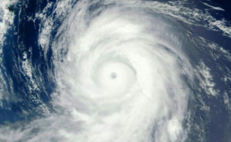 (VIDEO) PANIKA U JAPANU: Stiže razorni tajfun, evakuišu hiljade ljudi!