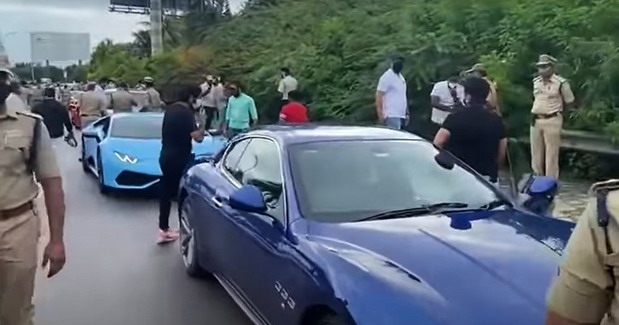 VIDEO: Policija zaustavila karavan i zaplenila skupe automobile