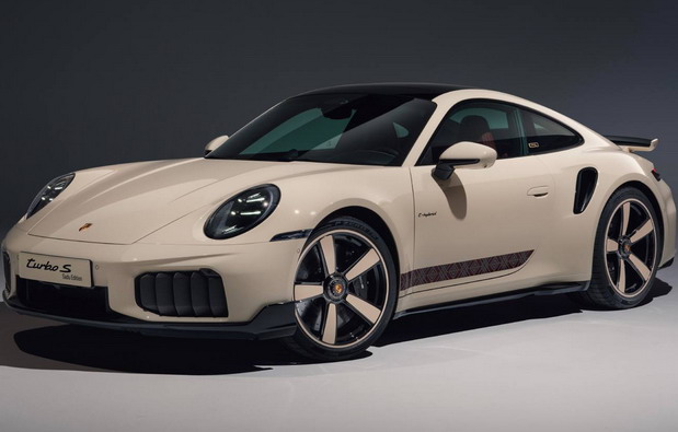 VIDEO: Porsche 911 Turbo S Sadu Edition