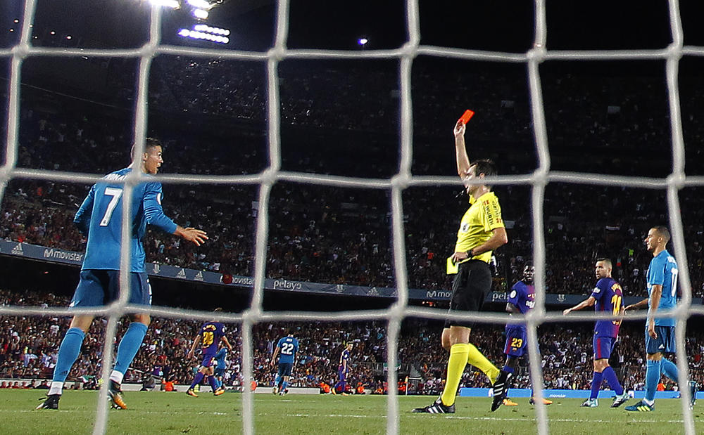 (VIDEO) SPEKTAKL U BARSELONI: Real utišao Kamp nou, Ronaldo dao gol pa dobio crveni karton