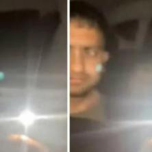 (VIDEO) STRAVIČAN SNIMAK TAKSISTE KOJI POKUŠAVA DA SILUJE PUTNICU: Primio u auto pijanu devojku i započeo gnusan čin - prolaznik snimio MANIJAKA na delu