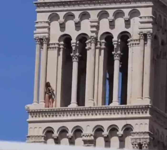 (VIDEO) SVE ZA SELFI: Turistkinja hodala po samoj ivici zvonika splitske katedrale da bi se slikala