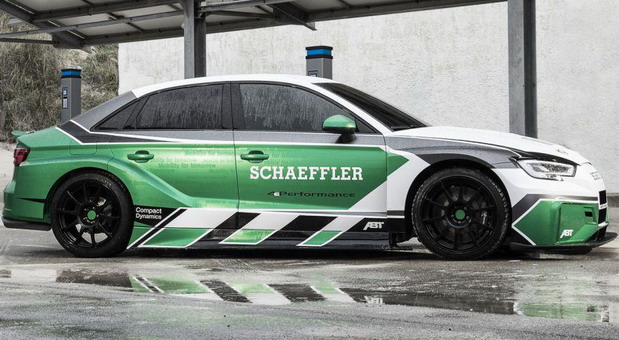VIDEO: Schaeffler 4ePerformance (električni Audi RS3)