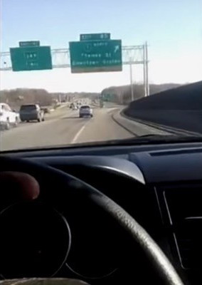 VIDEO: Snimao se dok je vozio preko 160 km/h, a onda je sleteo s puta