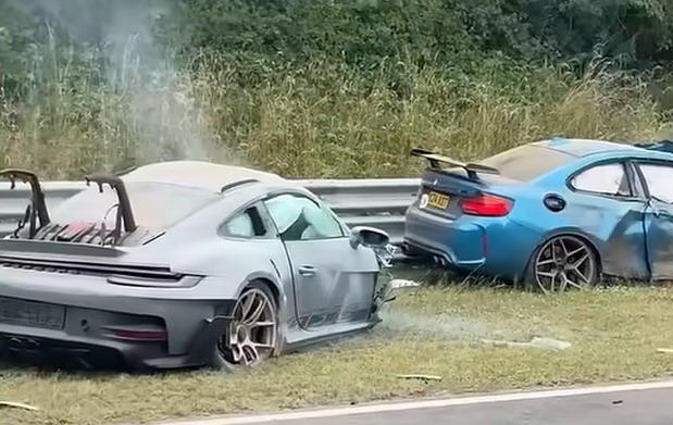 VIDEO: Snimljen strašan sudar Porschea i BMW-a na Nirburgringu