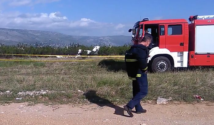 VIDEO: Srušio se avion u Mostaru, četvoro poginulih