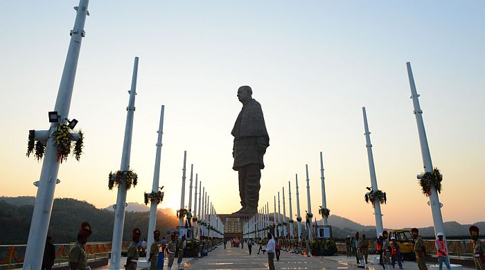 VIDEO: Svečano otkrivanje najveće statue na svetu, čuvale je hiljade policajaca