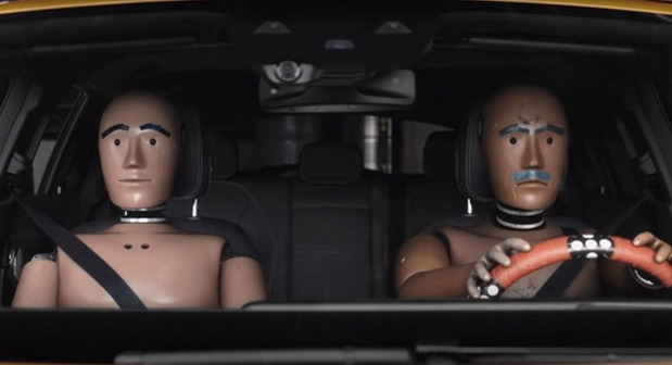 VIDEO: Tommy i Fred su Mercedesove crash test lutke i sigurno će vas nasmejati
