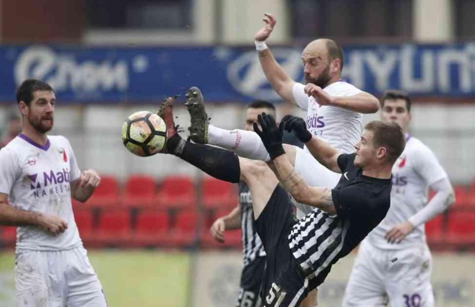 (VIDEO) BLICKRIG PARTIZANA U IVANJICI: Crno-beli sa dva brza gola razbili bunker Javora i plasirali se u polufinale Kupa Srbije!