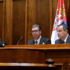 (FOTO/VIDEO) VUČIĆ O KiM U SKUPŠTINI SRBIJE: Počelo važno zasedanje šefa države i predstavnika stranaka