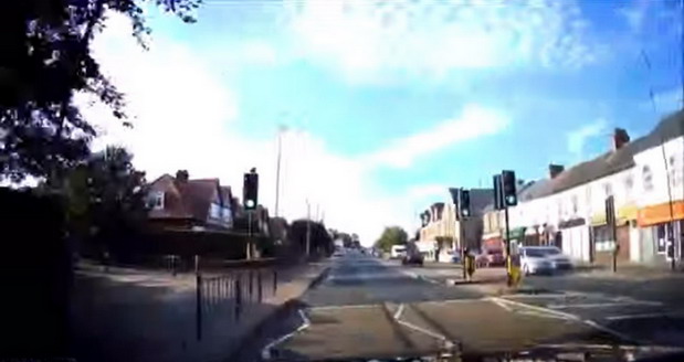 VIDEO: Vozio 160 km/h u gradu, presudio mu video snimak