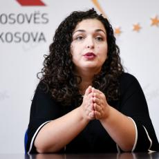 VJOSA PUCA PO ŠAVOVIMA: Ne može da prihvati debakl Albanaca na izborima, optužuje Beograd za mešanje 
