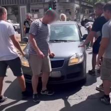 VJT: Izdat nalog za identifikaciju i procesuiranje napadača na vozilo kod barikade