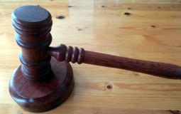 
					VKS delegirao Viši sud u Užicu da sudi policajcu osumnjičenom za ubistvo mladića iz Tutina 
					
									