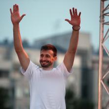 VRAĆA SE: Aleksa Avramović potpisuje trogodišnji ugovor (FOTO)