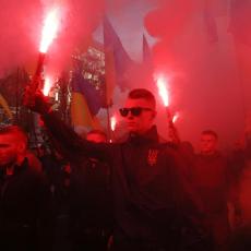 VRELO NA KIJEVSKIM ULICAMA: Hiljade ukrajinskih desničara i nacionalista protestvuje protiv Zelenskog (FOTO)