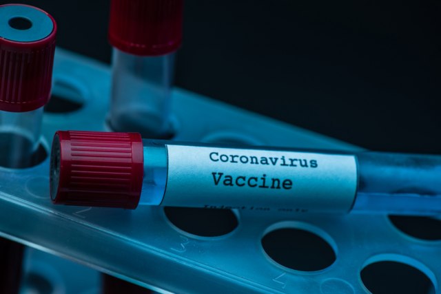 Vakcina sa Oksforda bezbedna: Nadamo se da će dugoročno da štiti ljude