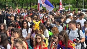 Valjevski gimnazijalci blokirali policijsku upravu
