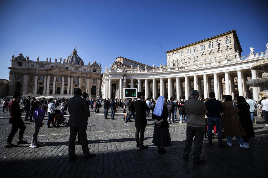 Vatikan nudi da bude domaćin pregovora Rusije i Ukrajine