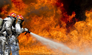 Vatra guta sve pred sobom: Požar u šoping centru u prestonici, vatrogasci se bore s vatrenom stihijom (FOTO)