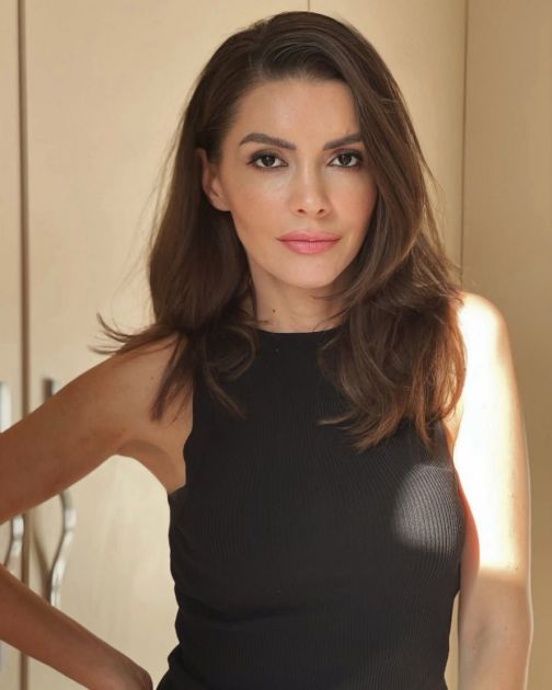 Vatrena stihija progutala uspomene, godinama živela u domovima za izbeglice: Težak životni put voditeljke Slagalice